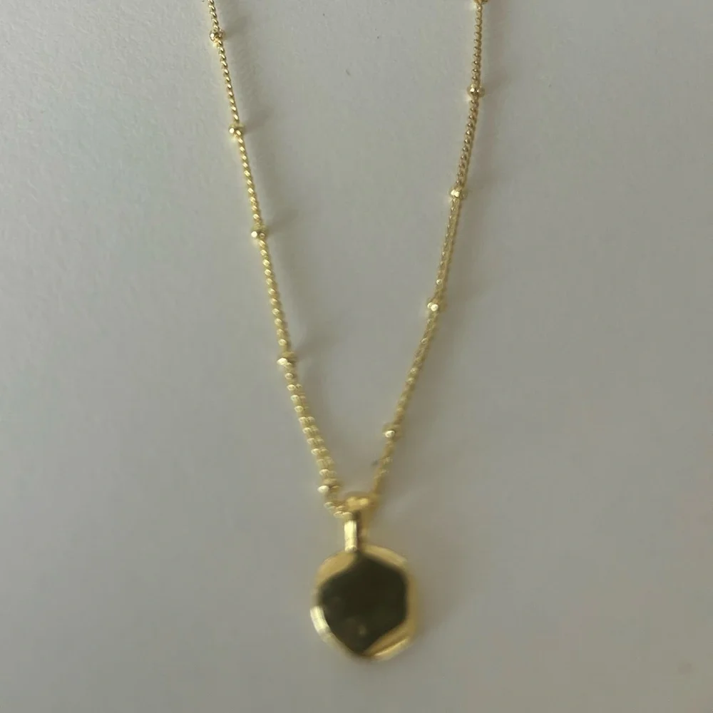 Gorjana Shorebreak Necklace - 18K Gold Plated Brass - 16” - Picture 6 of 8